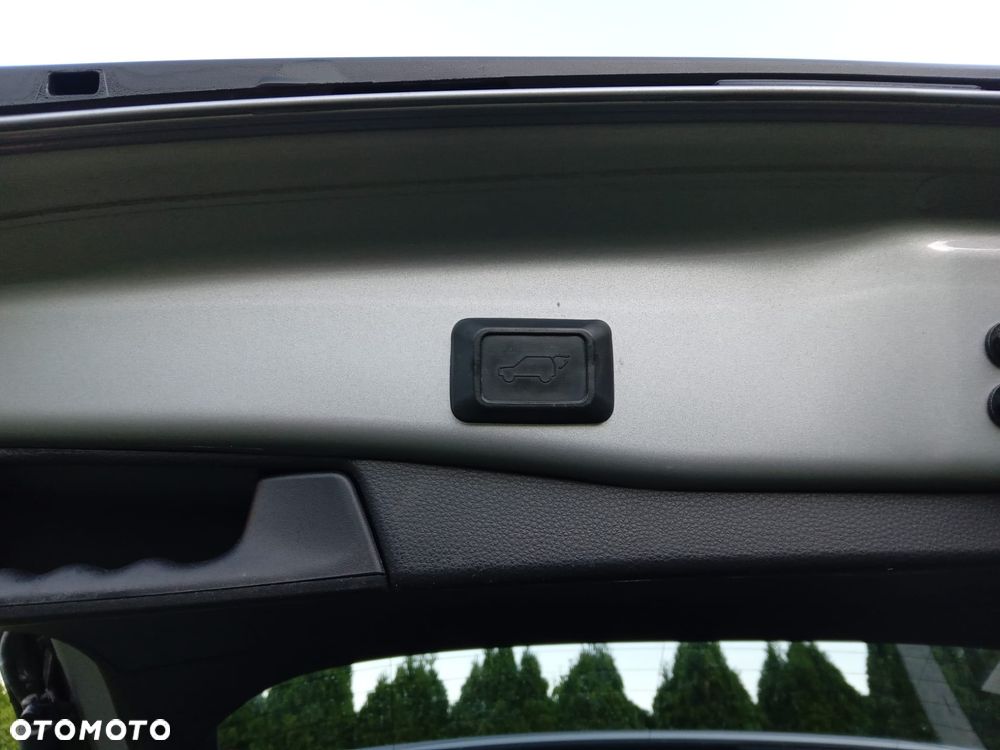 Toyota RAV4 2.5 Hybrid Black Edition by JBL 4x2 - 14