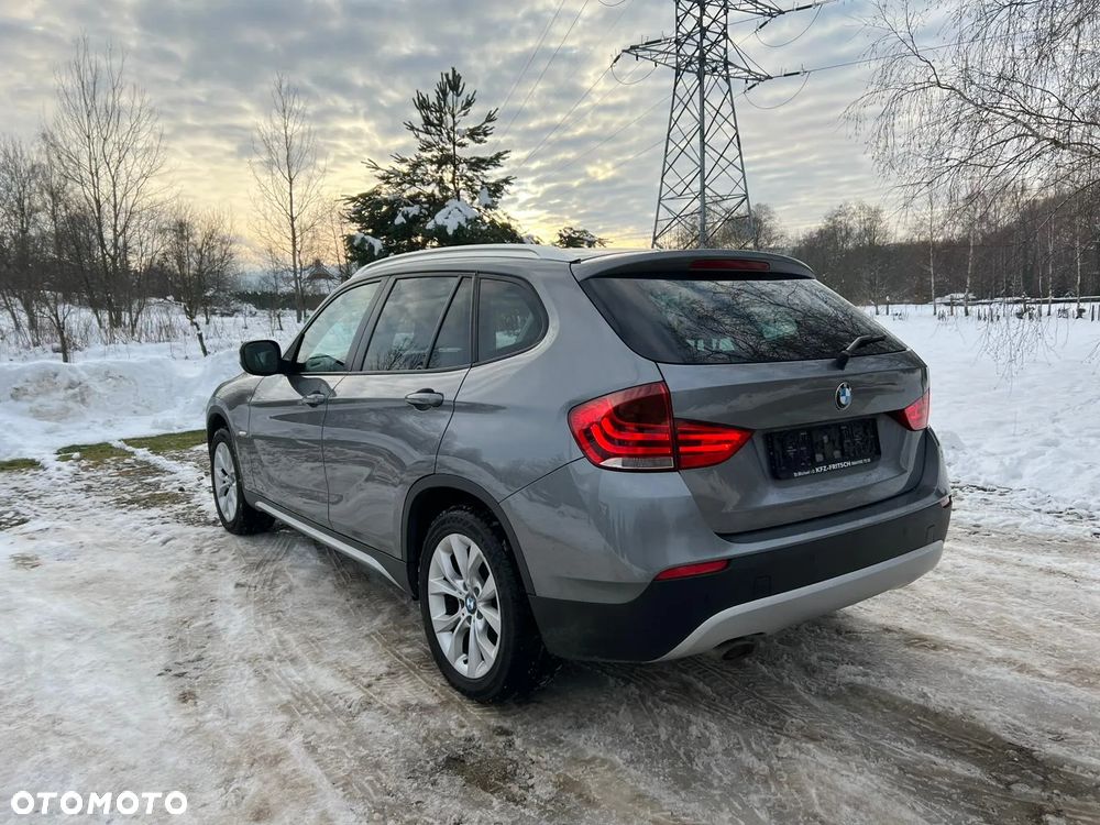 BMW X1 xDrive18d xLine - 3