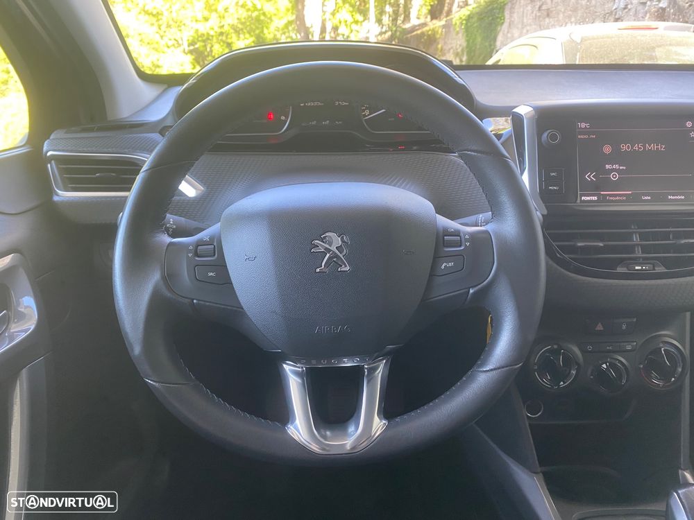 Peugeot 2008 1.6 BlueHDi Style - 14