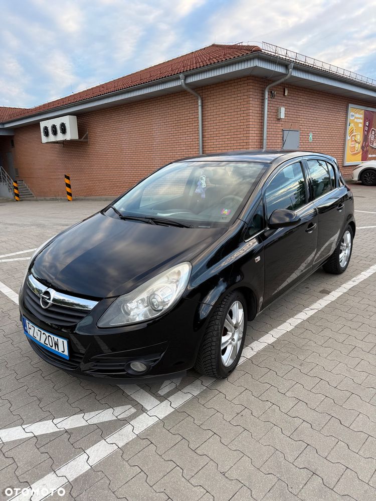 Opel Corsa 1.4 16V Cosmo - 2