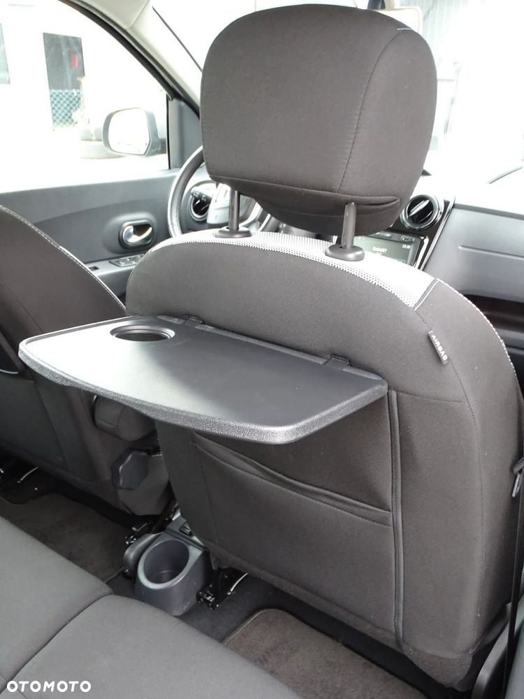 Dacia Lodgy 1.5 Blue dCi Stepway S&S - 11