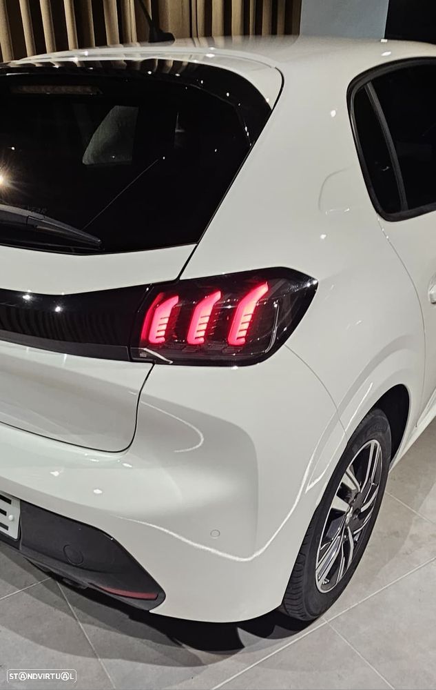 Peugeot 208 PureTech 100 Active Pack - 22