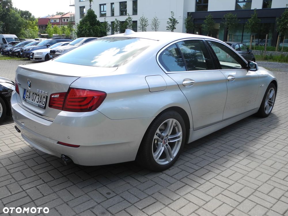 BMW Seria 5 535d xDrive Sport-Aut - 4