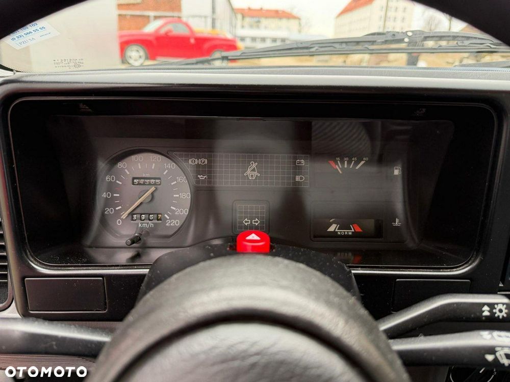 Ford Sierra - 16