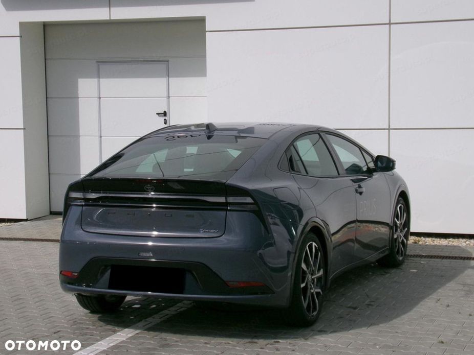 Toyota Prius - 7