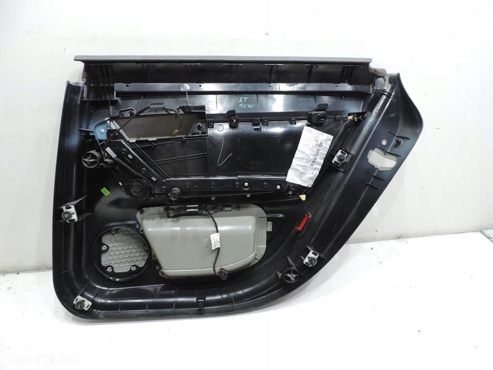 TAPICERKA DRZWI LEWY TYŁ AUDI A6 C6 - 7