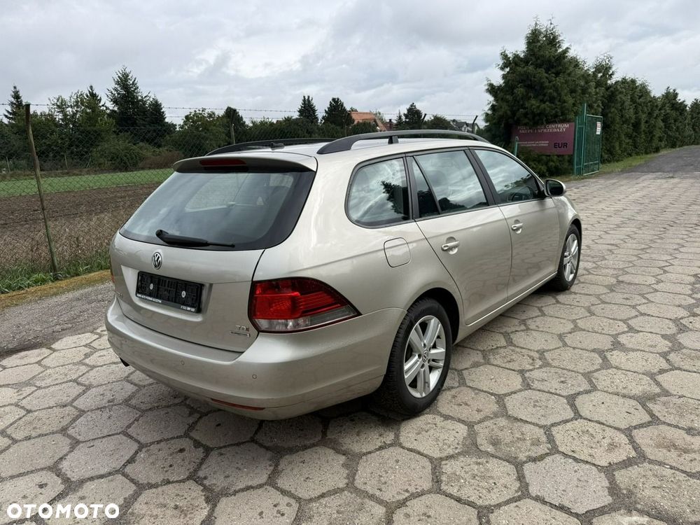 Volkswagen Golf - 9
