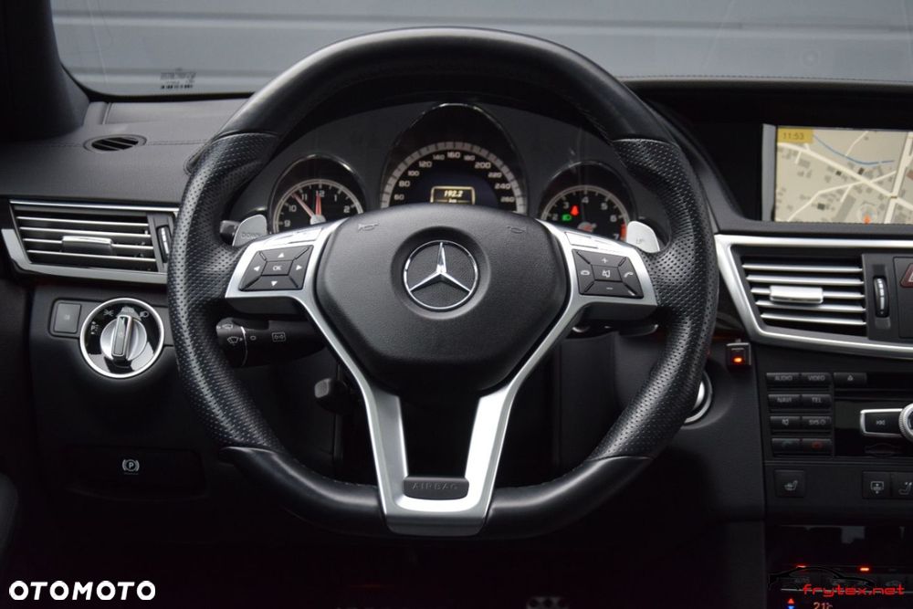 Mercedes-Benz Klasa E - 32