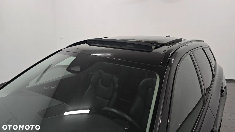 Volvo XC 60 B4 D Ultimate Dark - 13