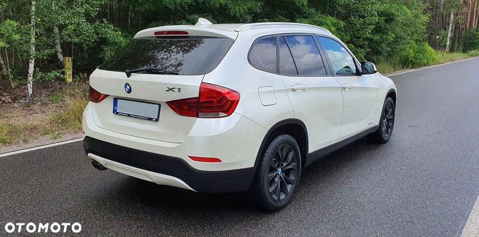 BMW X1 xDrive28i Sport Line - 6