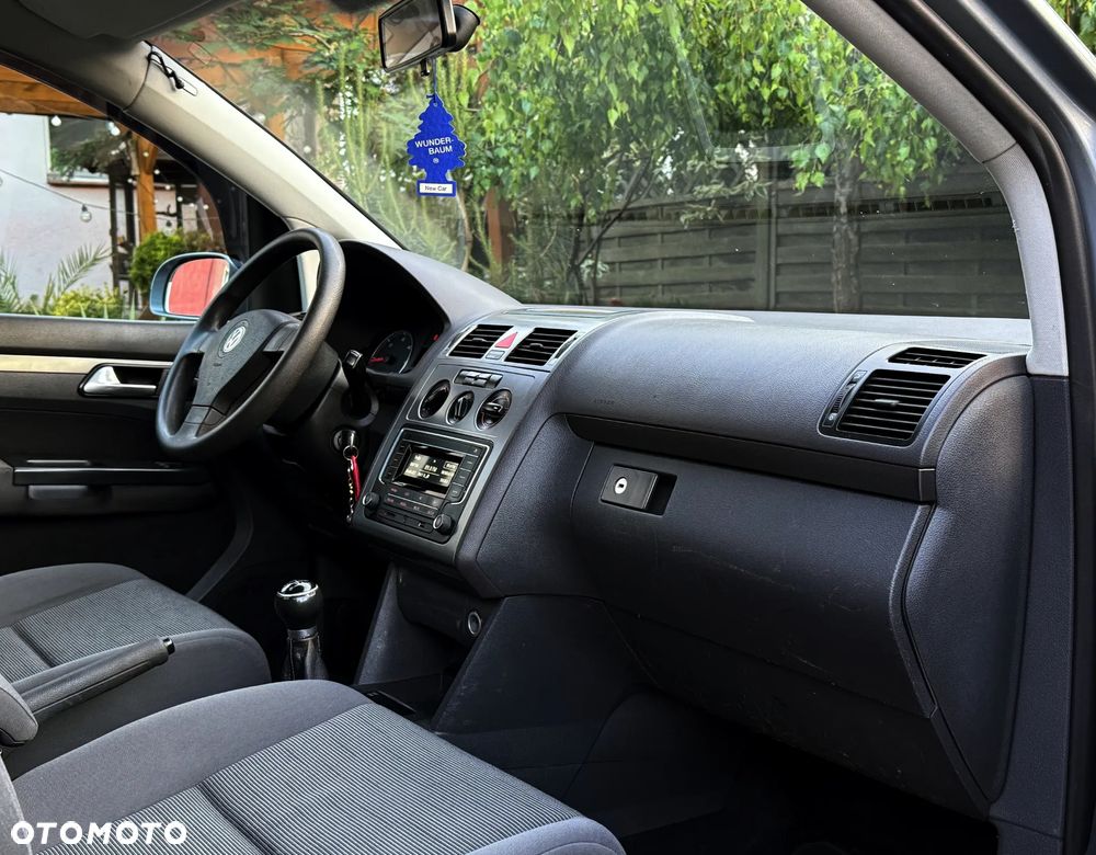 Volkswagen Touran 1.9 TDI Conceptline - 22