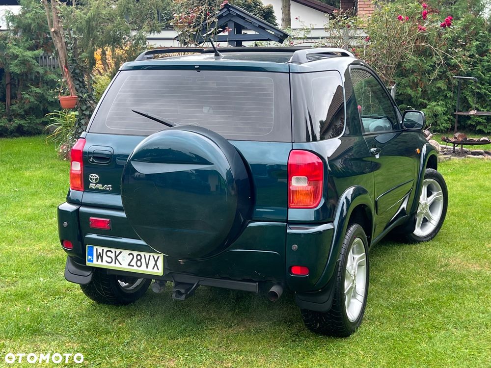 Toyota RAV4 2.0 VVT-i 4x4 - 31