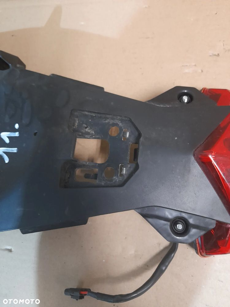 = KAWASAKI ER6-N 12-17 LAMPA TYLNA TYŁ - 12
