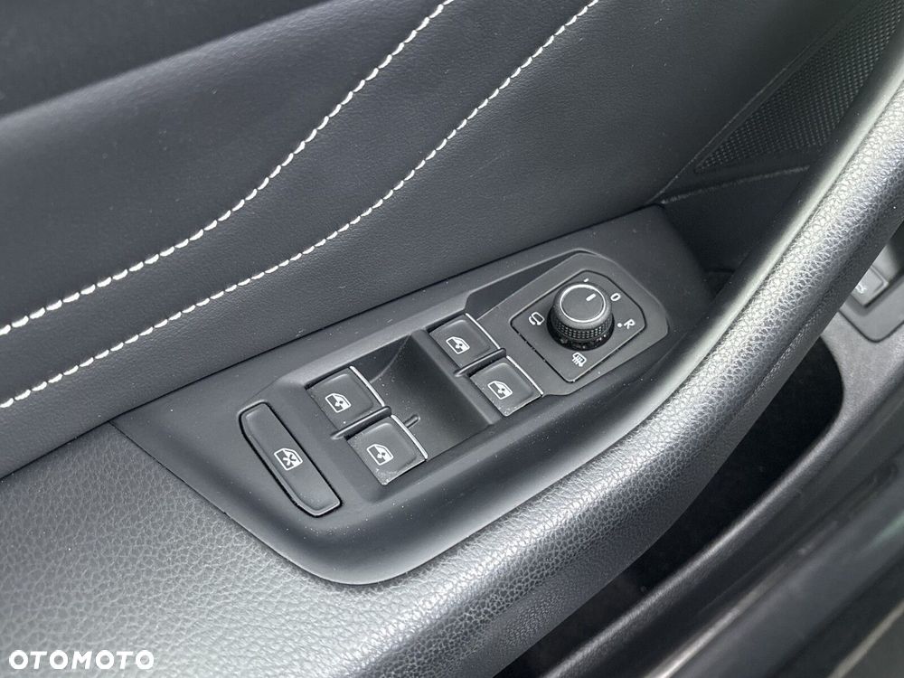 Volkswagen Passat - 14