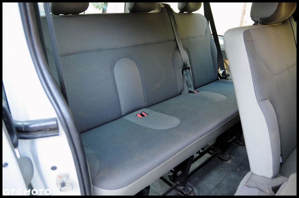 Opel Vivaro - 17