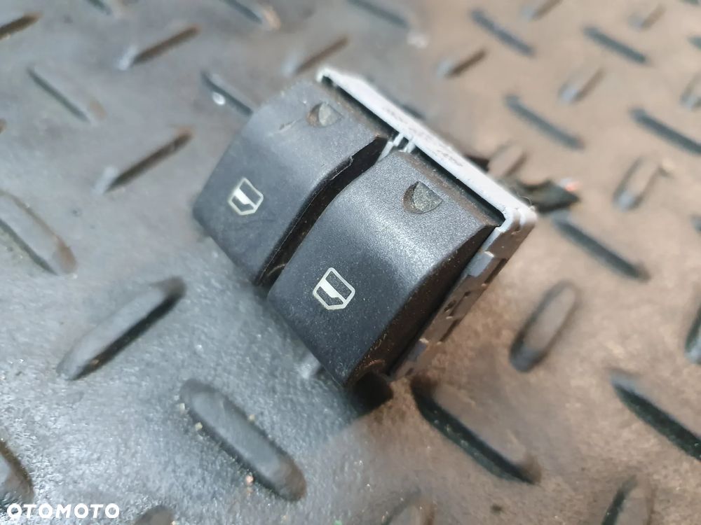 Przyciski Szyb Przełącznik Sterownik Oryginał VW POLO IV 9N 6Q0959858 - 1