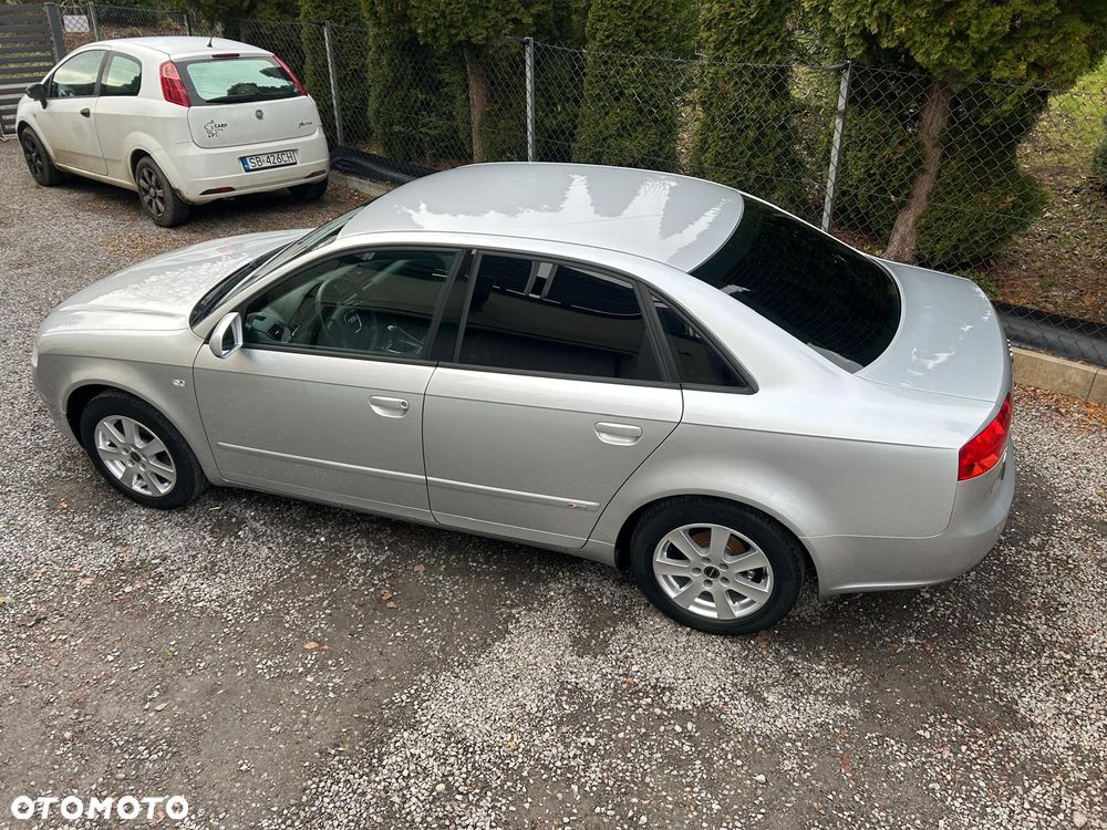 Audi A4 Limousine - 28