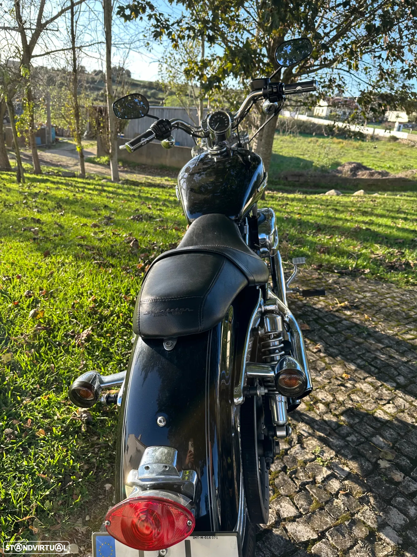 Harley-Davidson XL 1200C CUSTOM - 17