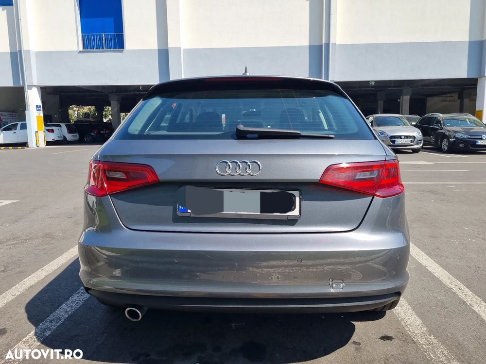 Audi A3 Sportback 1.6 TDI (clean diesel) Ambiente - 12