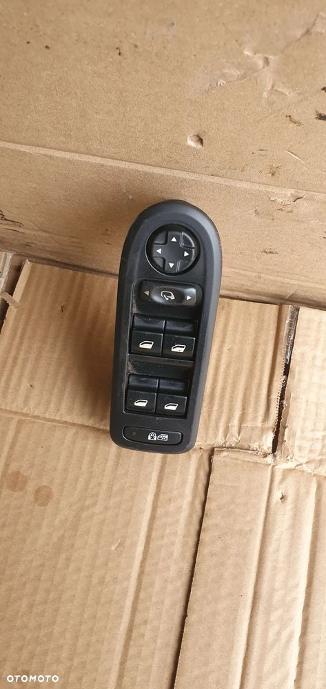 Przełącznik panel szyb lewy przód Peugeot 508 I Lift 98026370ZD - 4