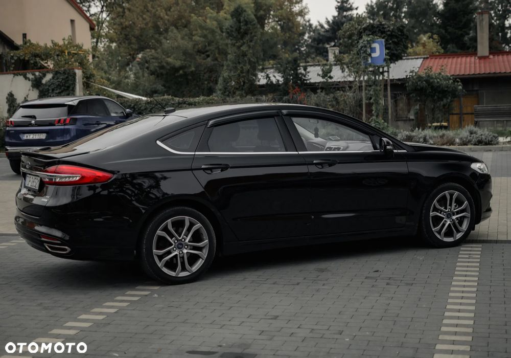 Ford Fusion - 17