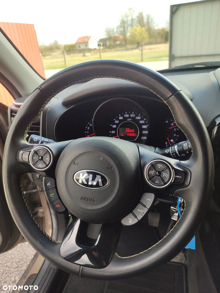 Kia Soul 1.6 CRDI L - 12