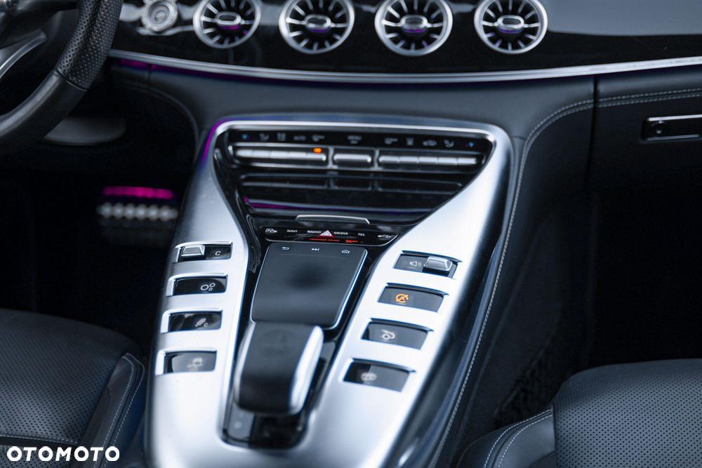 Mercedes-Benz AMG GT - 21