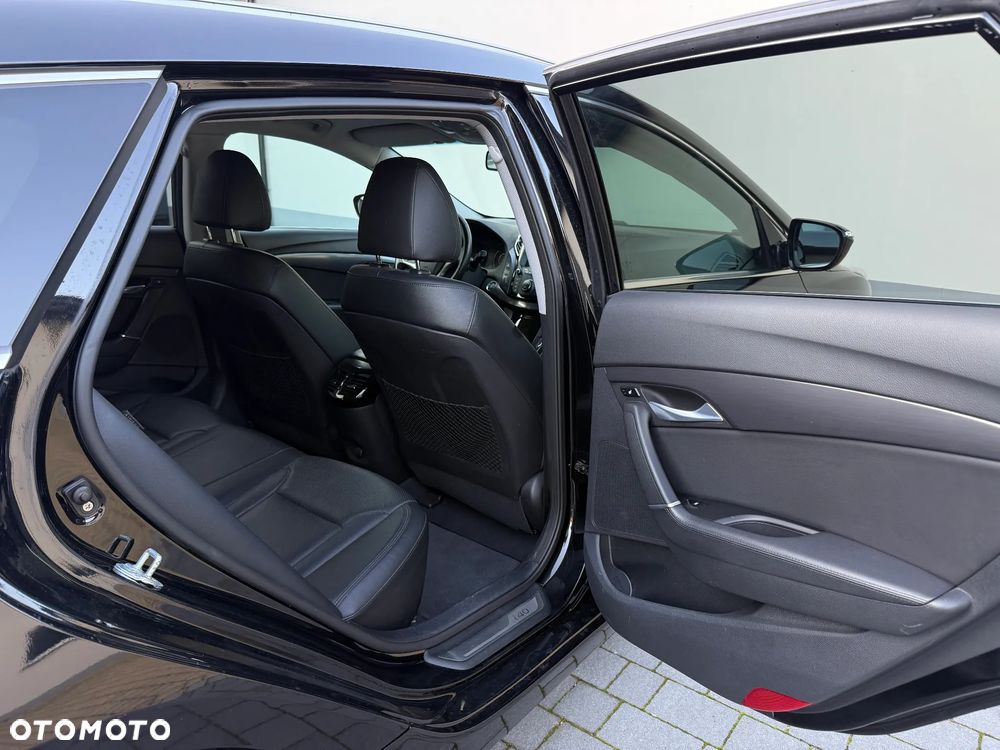 Hyundai i40 Kombi 1.7 CRDi DCT Premium - 19