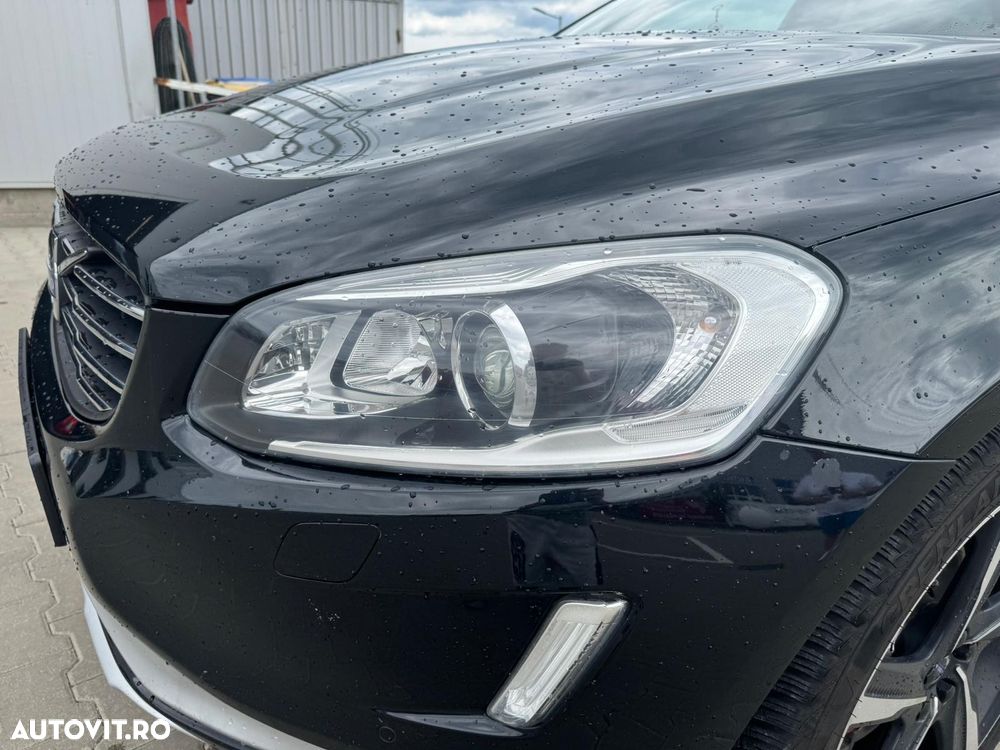 Volvo XC 60 D5 AWD Aut. RDesign - 8
