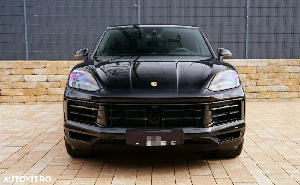 PORSCHE Cayenne Coupe 2025 — imagine 2