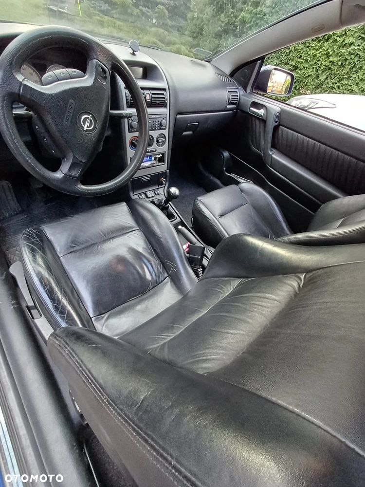 Opel Astra - 11