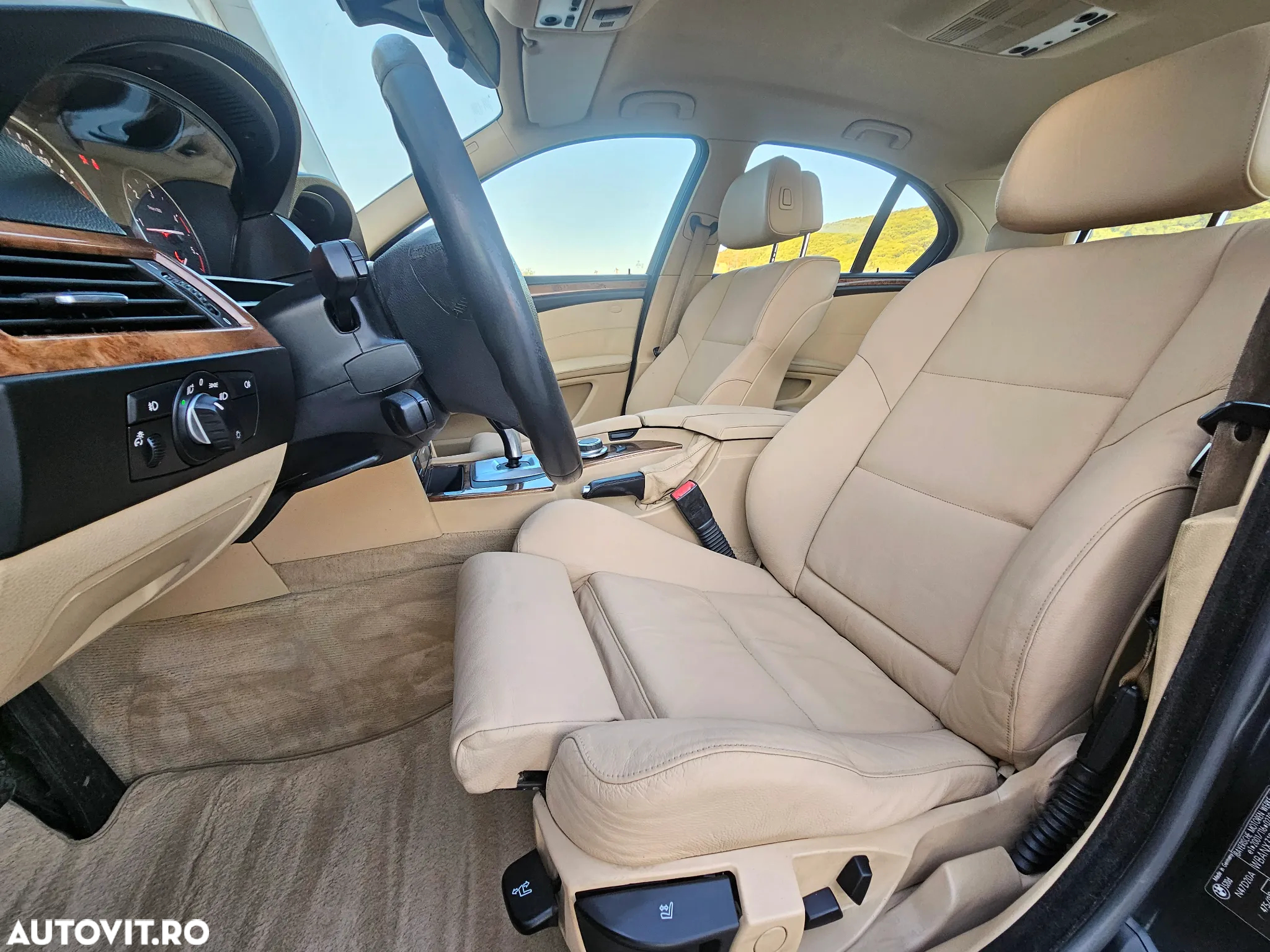 BMW Seria 5 520d Aut. Edition Exclusive - 7