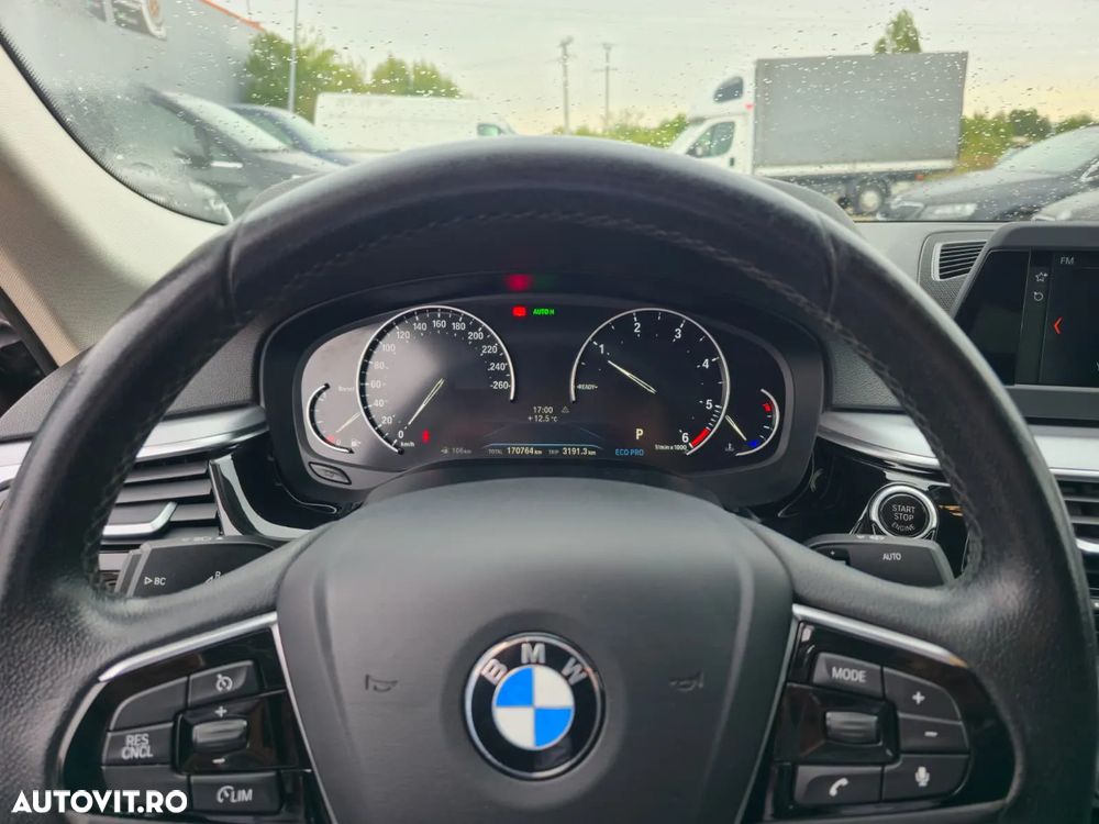 BMW Seria 5 520d AT - 10