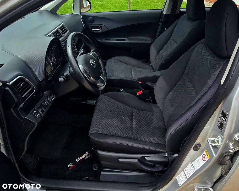 Toyota Verso S - 19