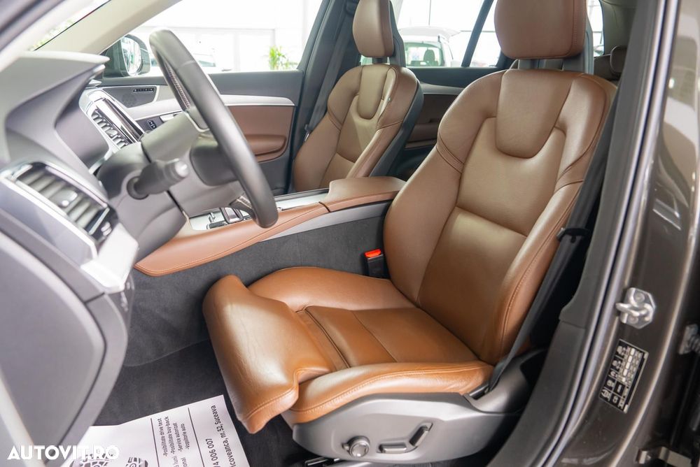 Volvo XC 90 B5 D AWD Geartronic Momentum Pro - 22