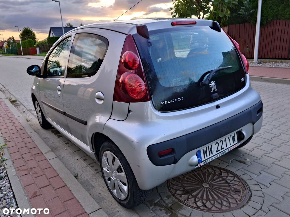 Peugeot 107 - 10