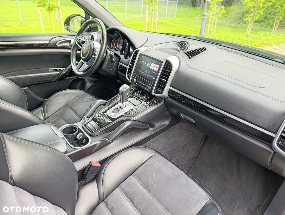 Porsche Cayenne S Platinum Edition - 19