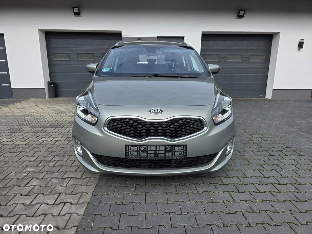 Kia Carens - 2