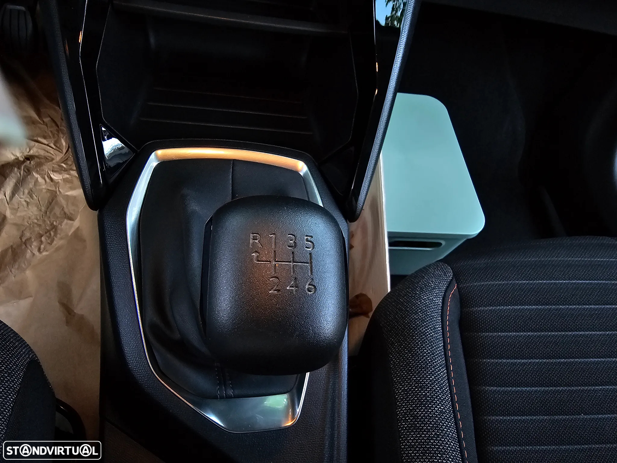 Peugeot 2008 - 25