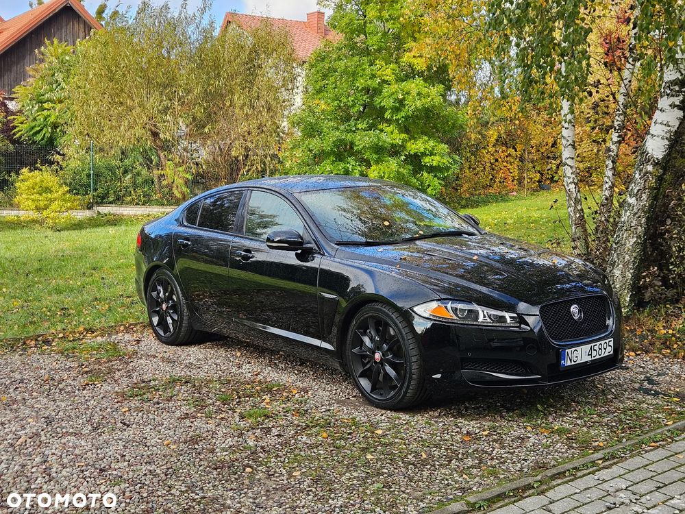 Jaguar XF XFR - 2