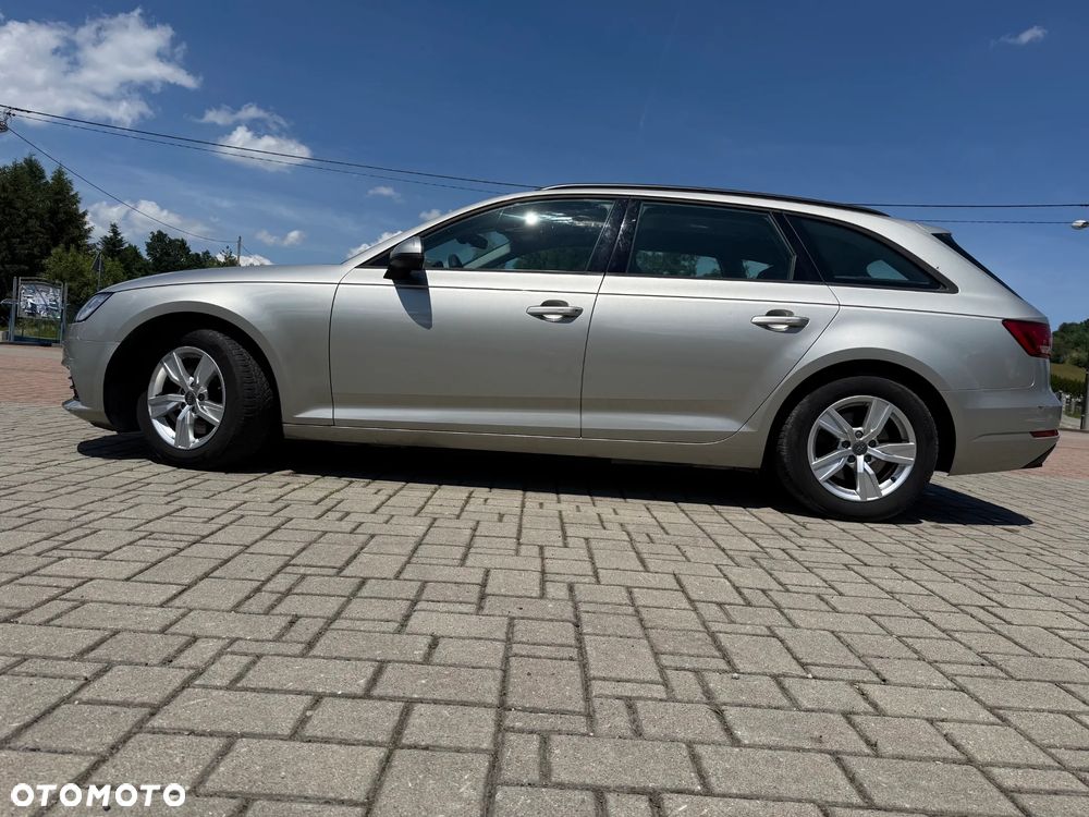 Audi A4 Avant 2.0 TDI ultra S tronic - 4