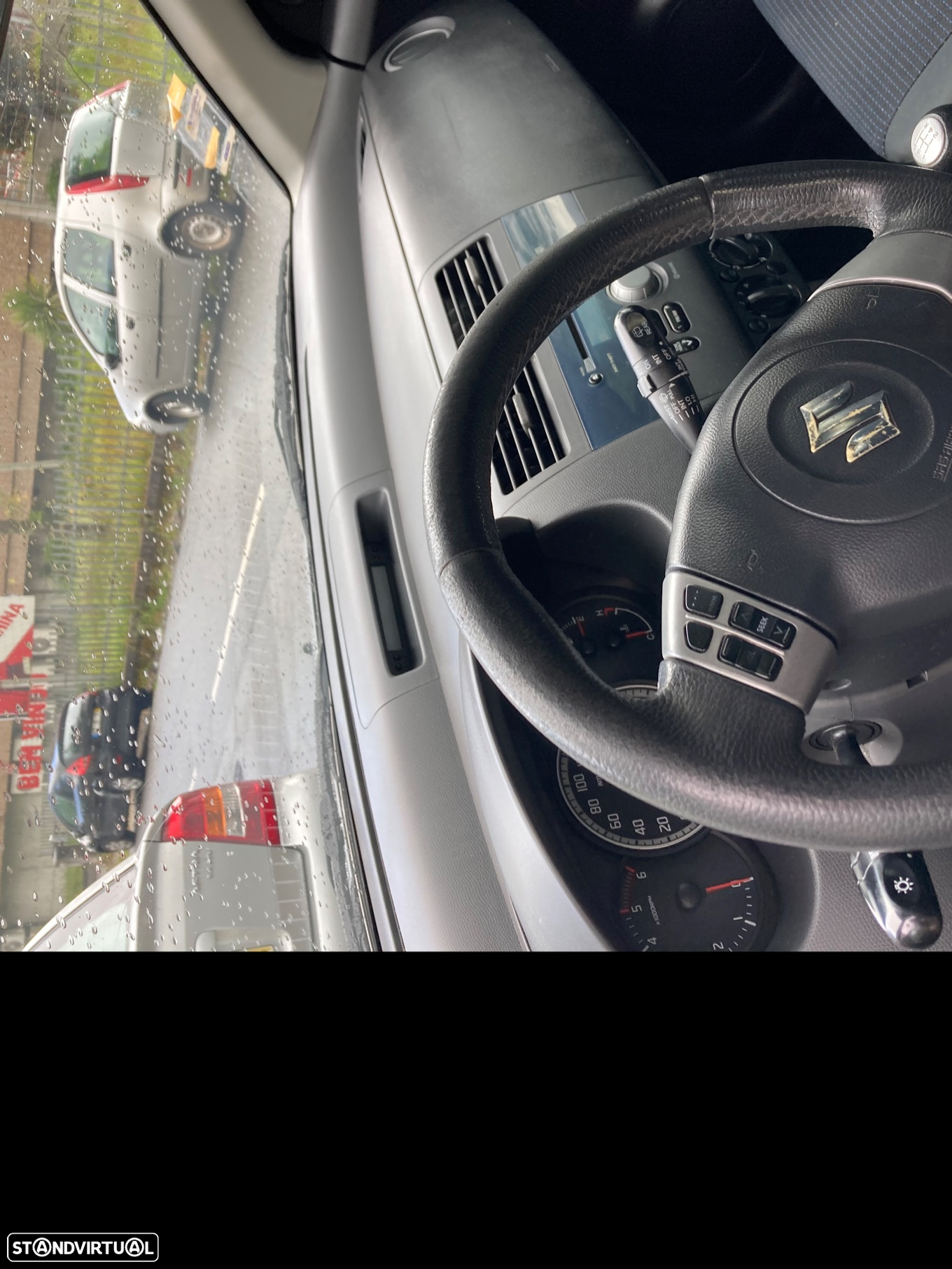 Suzuki Swift 1.3 DDiS GLX - 3