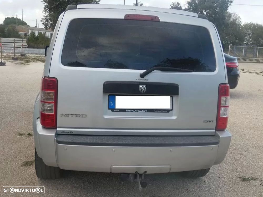 Dodge Nitro - 3