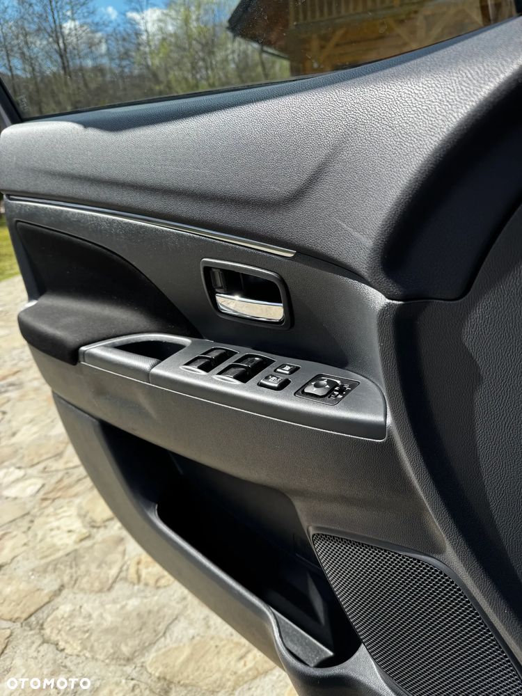 Mitsubishi ASX 2.0 Intense - 21