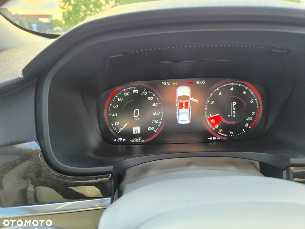 Volvo S90 T5 Geartronic Momentum - 9