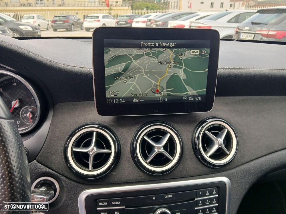 Mercedes-Benz A 200 d AMG Line - 27