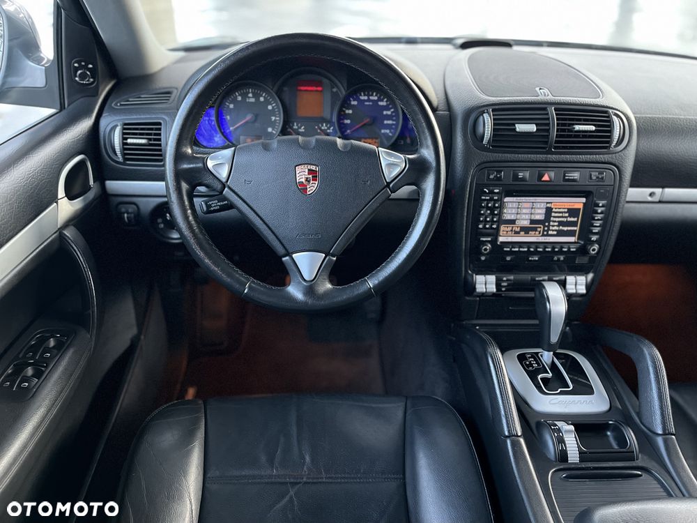 Porsche Cayenne - 24