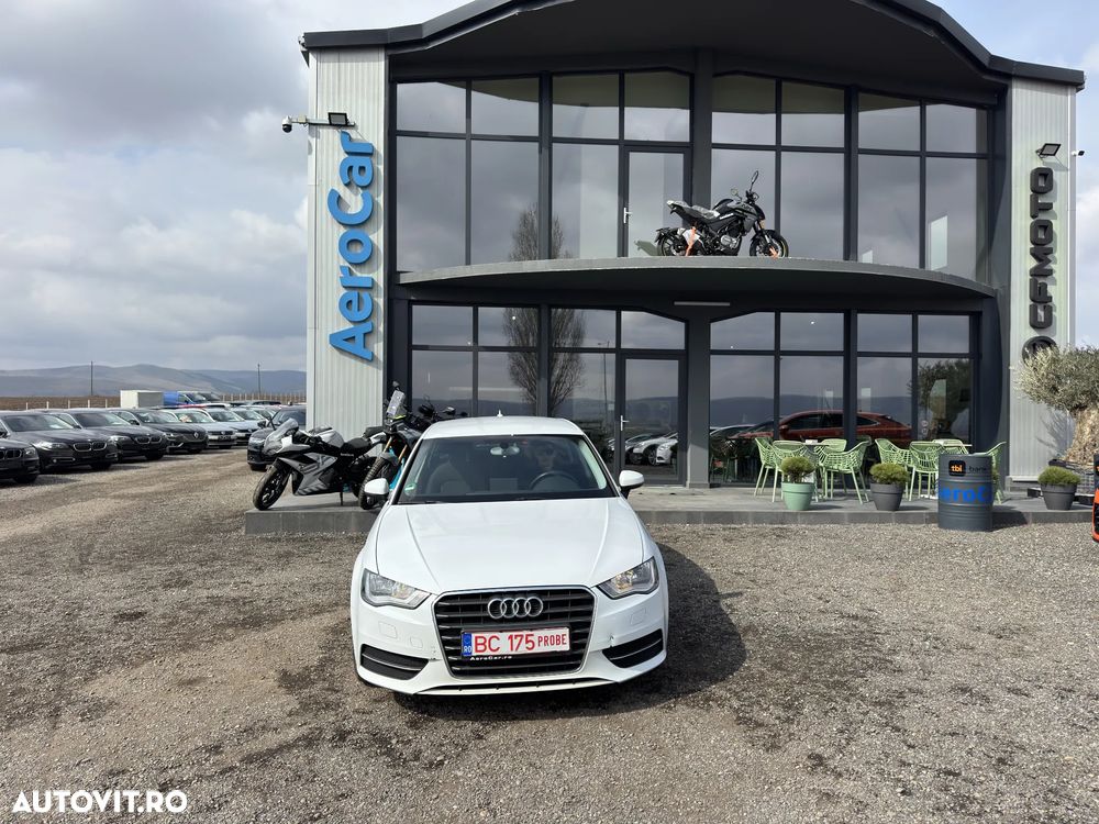 Audi A3 1.6 TDI S tronic Ambiente - 3