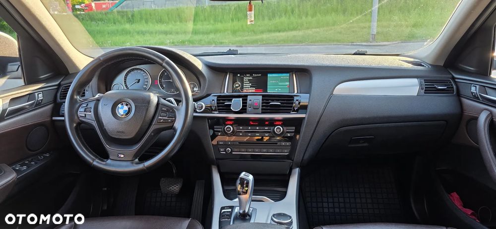 BMW X4 xDrive20d xLine - 9