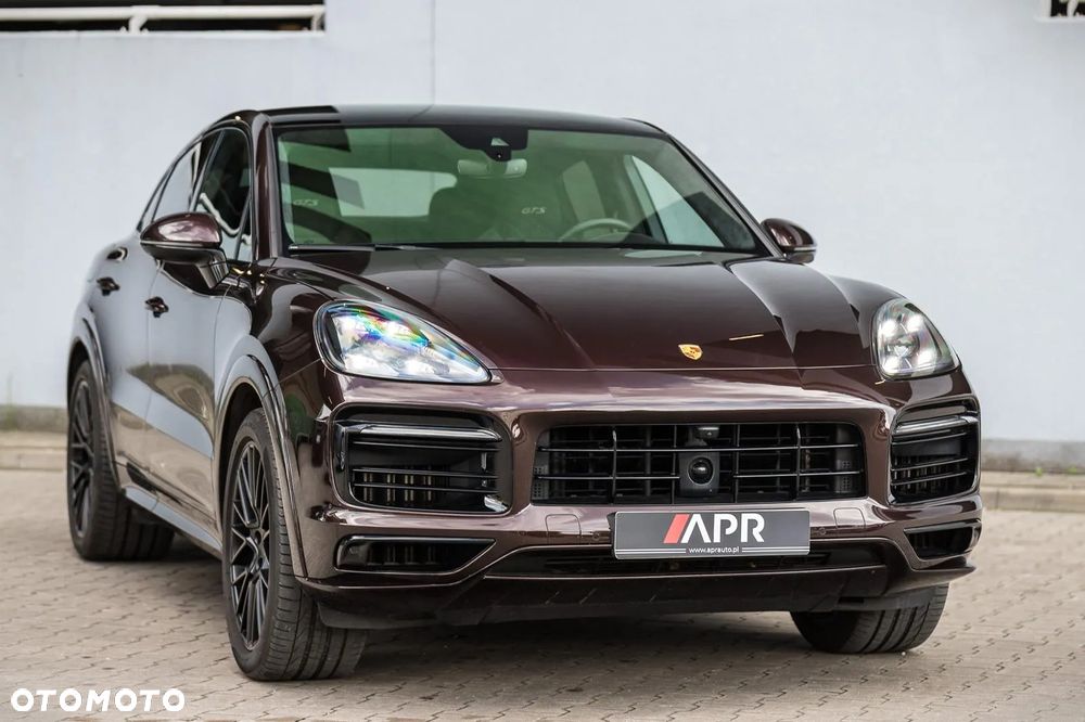Porsche Cayenne Coupe GTS - 4